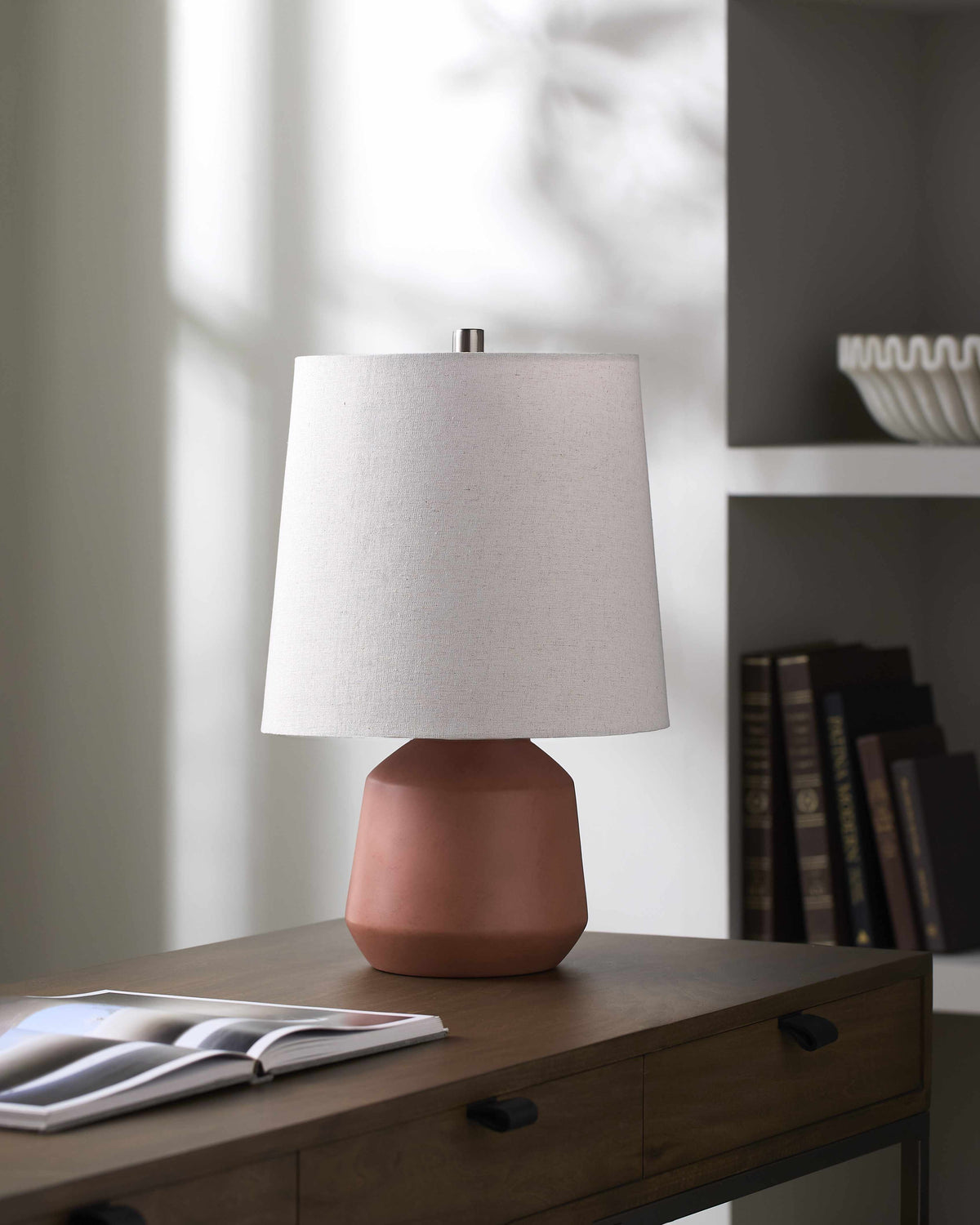 Carcaixent Table Lamp