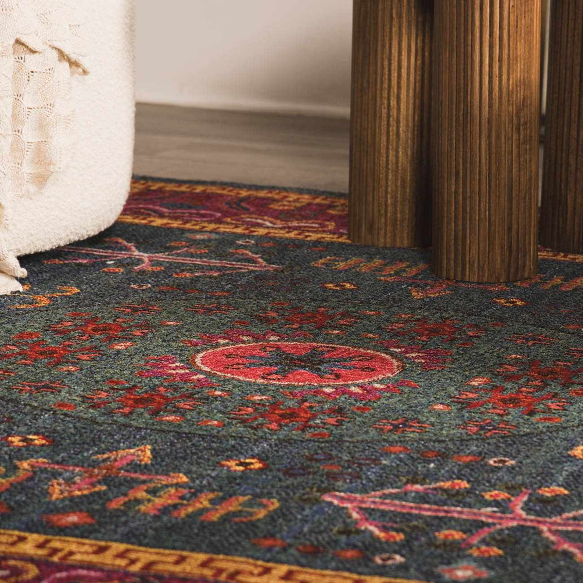 Cleveland Colorful Traditional Area Rug - Teal, Aqua, Navy